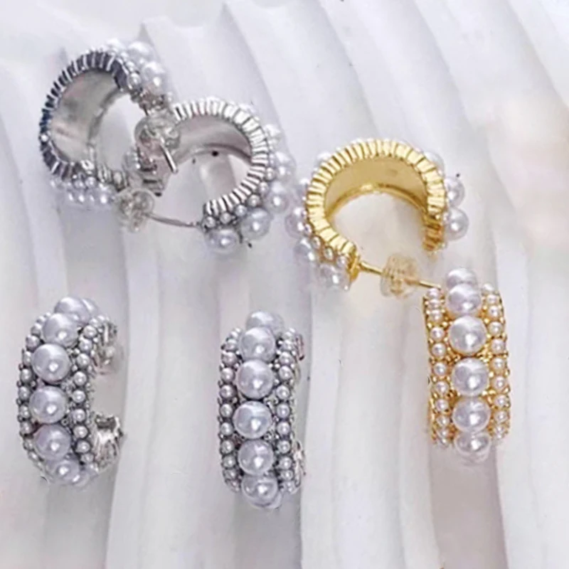 

5 Pairs Classic Women Hoop Earrings Elegant Shell Pearls Earrings Round Hoop Earrings High Quality Jewelry Gift 30481