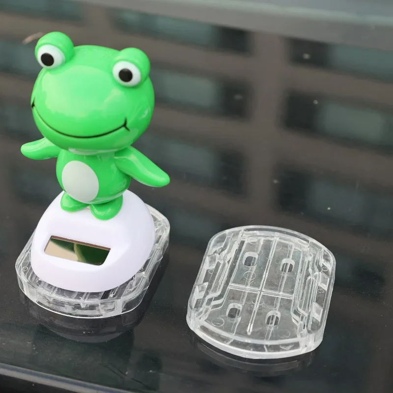 Solar Powered Nodding Frog Ornaments for Car Dashboard Decor Funny Gift Kids Toy No Battery Needed Automatic Moving Ornament