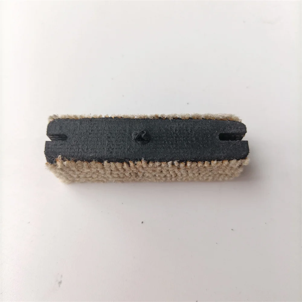 50*13*13 FAA470E1 FAA470E Elevator Spare Parts Lift Guide Shoe Felt Door Slider Basement L50mm W13mm H13mm