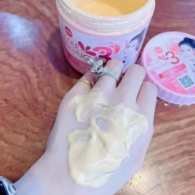 Crème hydratante pour le corps Thai MAE NONG, parfum longue durée, hydratation intense, pour éclaircir la peau, effet lissant. 1