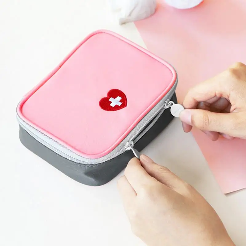 Korean Style Mini First Aid Kit Bag Portable Waterproof Medicine Organizer with Heart Pattern for Travel Emergency & Daily Use