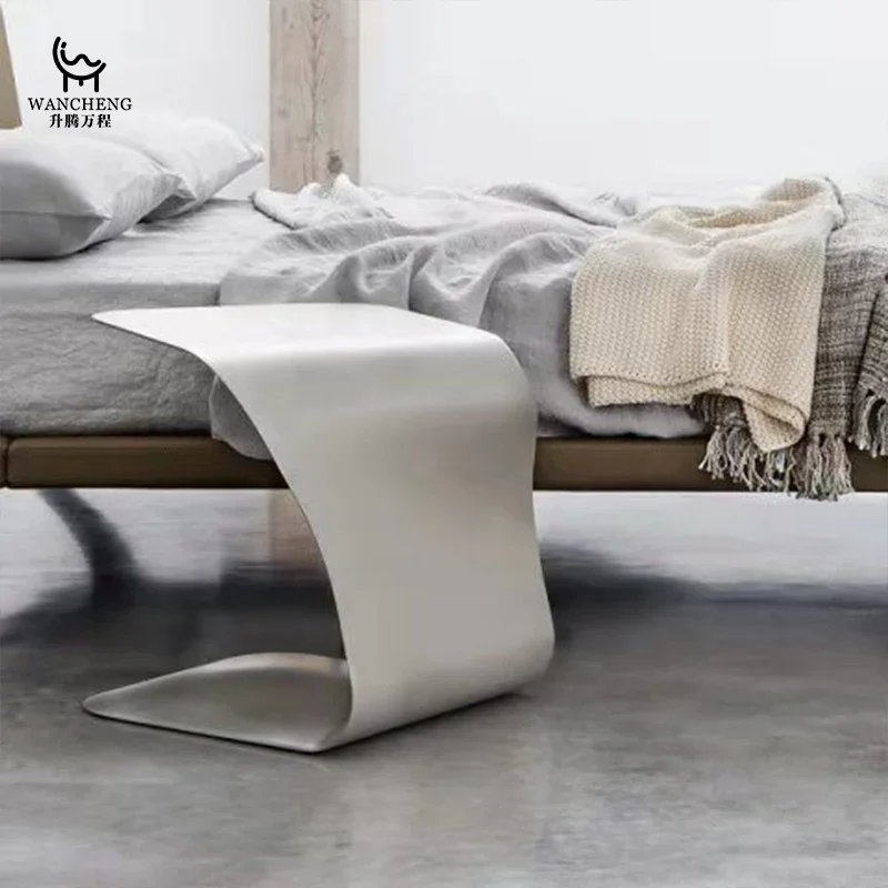 Luxury Nordic Sofa Tables Modern Minimalist Makeup Waterproof Sofa Tables Mobile Corner Home Mesa Auxiliar Salon Home Furniture