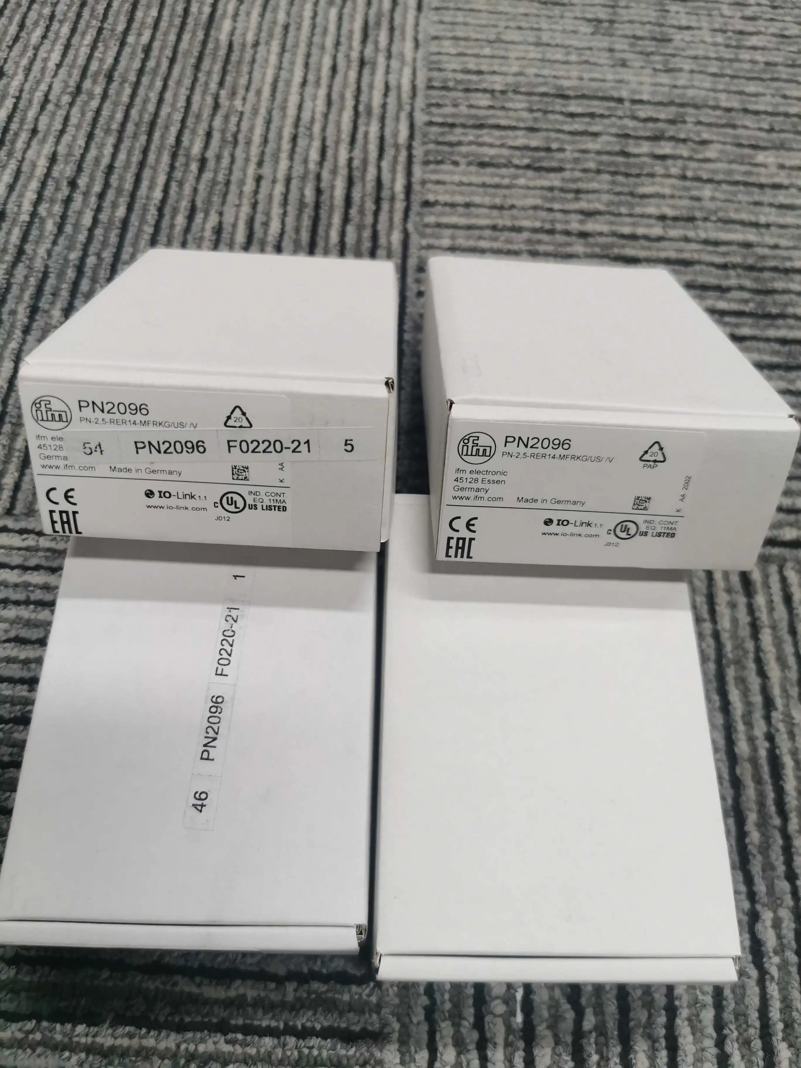 

IFM PN2096 Pressure Sensor In Stock