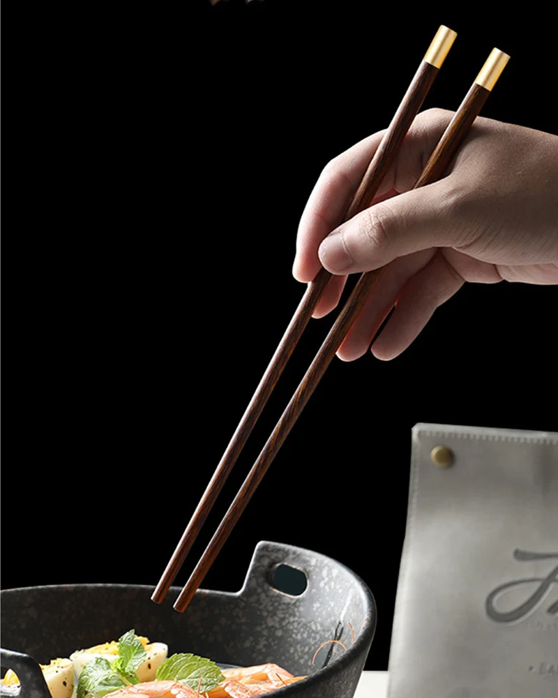 Palillos japoneses reutilizables, palillos de madera negra Natural, flor de  cerezo, juego de palitos para Sushi, comida china, 5 pares - AliExpress