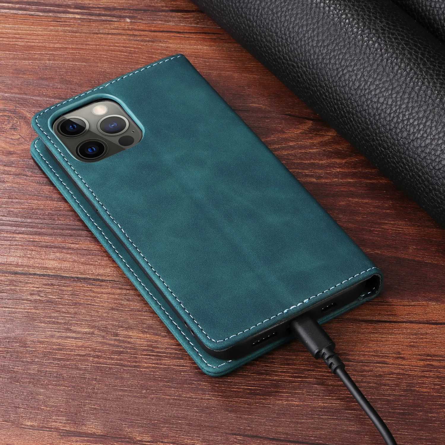 Leather Flip Wallet Phone Case - Elegant and Protective Cover