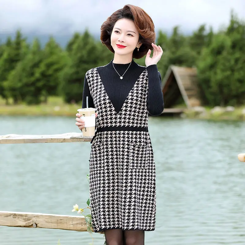 

Middle Women Autumn Knitting Dress 2024 New Elegant Fashion Office Lady Patchwork Plaid Pullover False Two Piece Slim Clothes