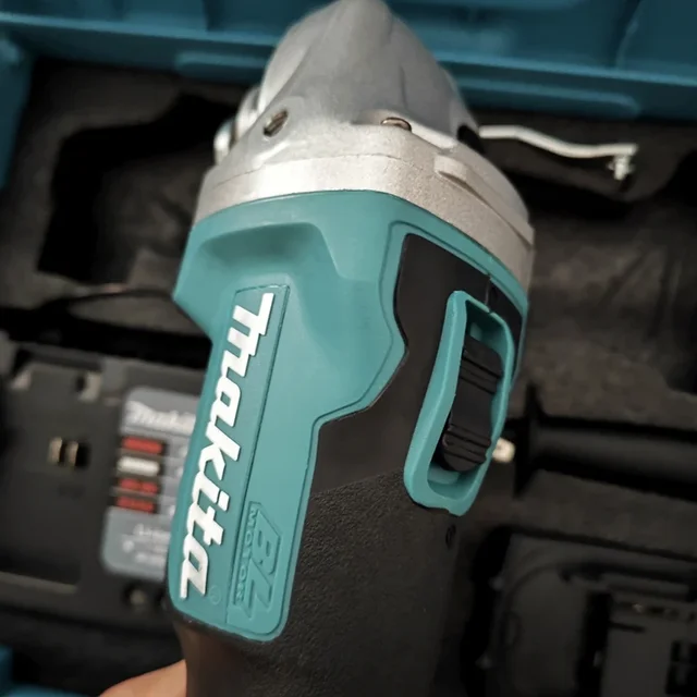 Makita 18V 125mm DGA404 Brushless Lithium Electric Angle Grinder Rechargeable Cutting Machine High Power Polishing Machine 4