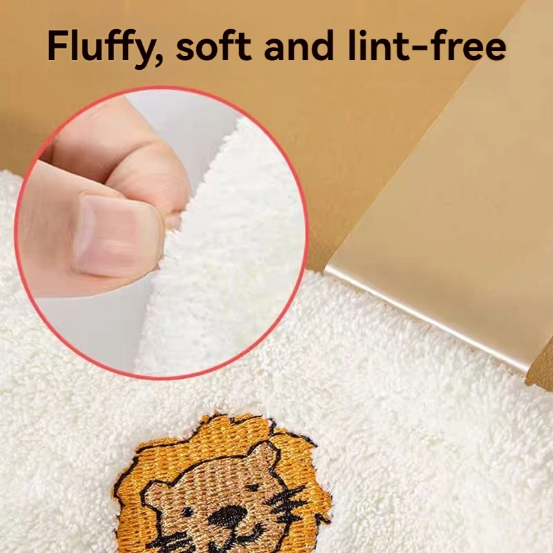 New Pattern Fashion Small Animals Children's Towels Soft And Skin Friendly Baby Towels Coral Fleece Absorbent Baby Square