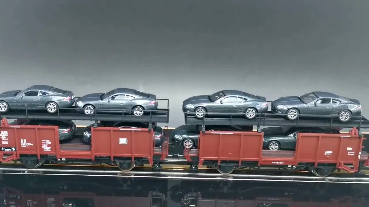 HO 1/87 Train Model FLEISCHMANN Car Transporter Two-section Set