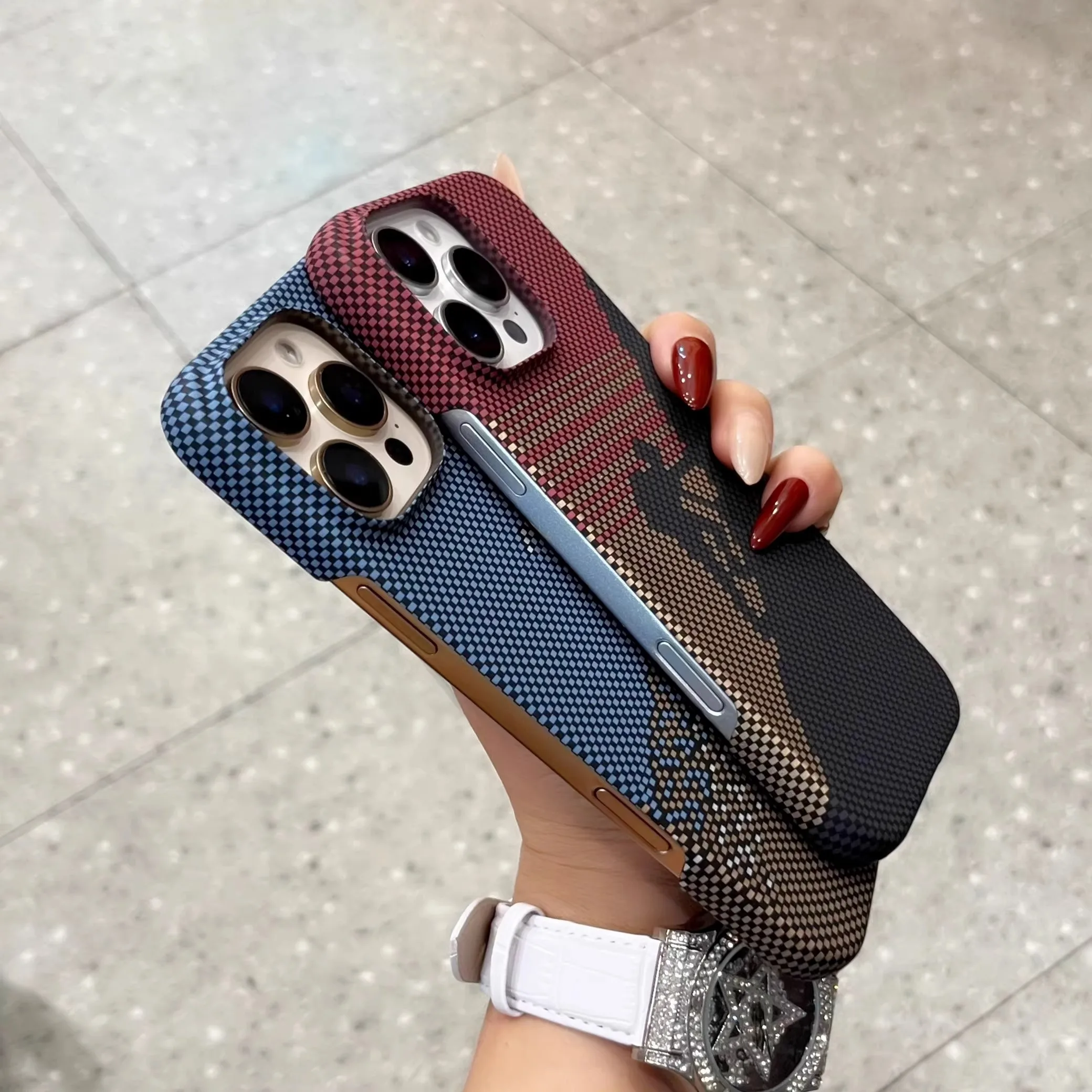 Luxury Carbon Fiber Matte Slim Frameless Cooling Case
