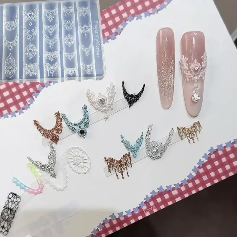 새로운 3D 실리콘 네일 아트 몰드 유럽 스타일 복고풍 패턴 레이스 디자인 장식 DIY 투명 매니큐어 템플릿