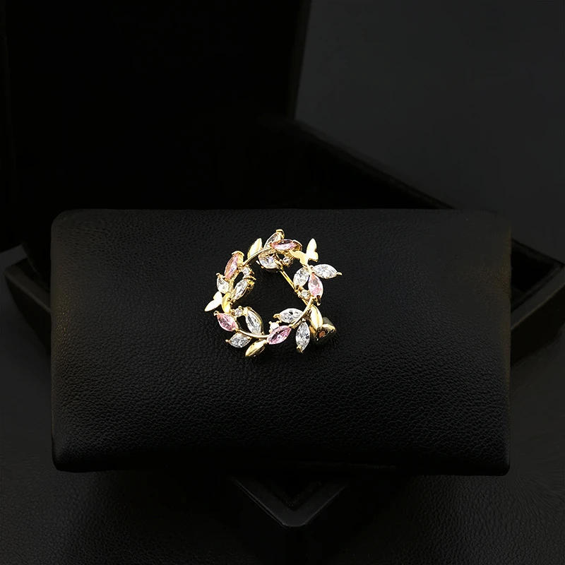 Colorful Garland Flower Brooch Women Suit Neckline Collar Pin High-End Corsage Anti-Exposure Buckle Small Ornament Jewelry 5569