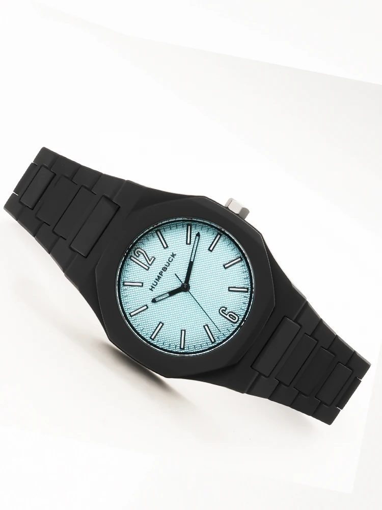 Рисунок 6 - Роскошные часы HUMPBUCK