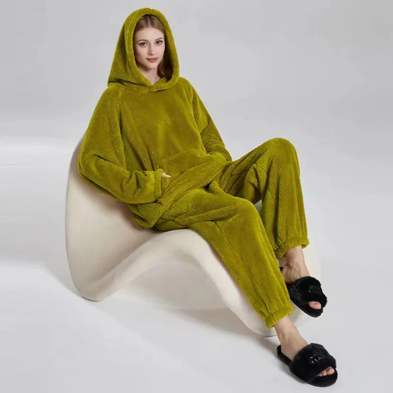 

New Coral Fleece Pajamas Women's Clothing Autumn and Winter Plus Size Sleepwear The nightgown Thickened Plush Home Fur Pjama Set