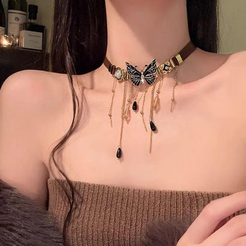 Butterfly tassel leather necklace, women's light and luxurious unique design, versatile collar, collar chain, student style
