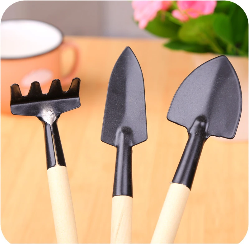 3 pcs/set Mini Portable Gardening Tool Metal Head Shovel Rake Spade Plant Garden Soil Raising Flowers Wooden Handle Tool Set plant baskets