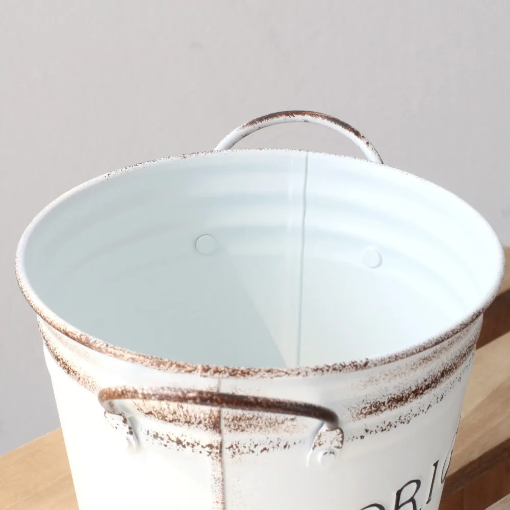 Bucket Stand Retro Iron Flower Pot Convenient Round Metal Flower Container with Handle Durable Floral Buckets Terrace Bucket Stand Retro Iron Flower Pot Convenient Round Metal Flower Container with Handle Durable Floral Buckets Terrace