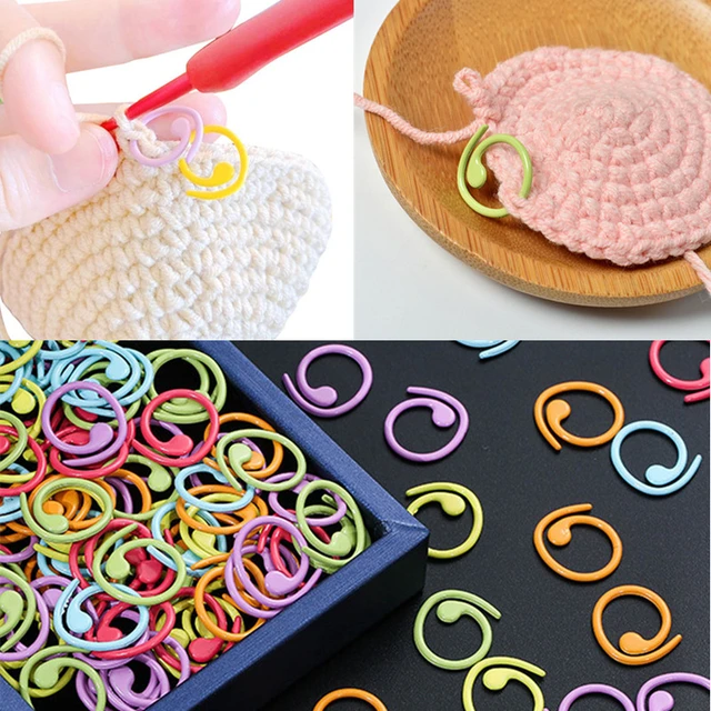 30x Zinc Based Knitting Stitch Markers Spiral Multicolor Painted Buckle  Crochet