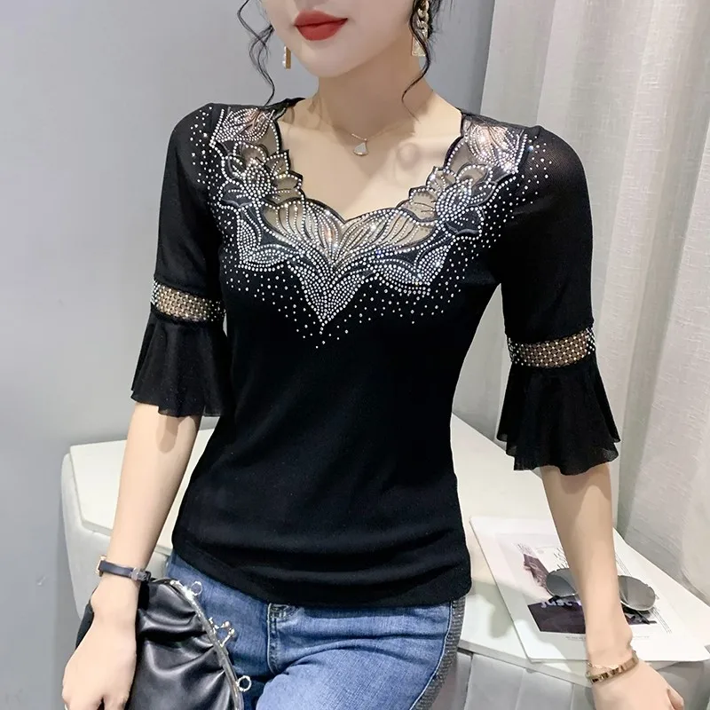 Summer T-irt Women's V-ne Lace Splice ort Sve Glittering Diamond Faionable Me Top Korean Sle Commute Wind