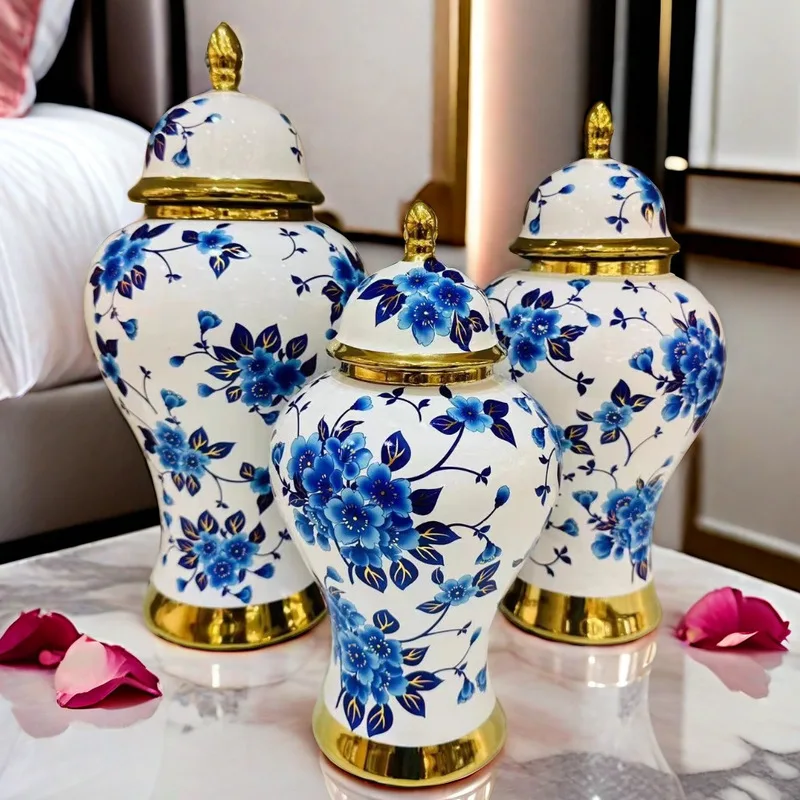 European style electroplated golden ceramic vase model room, hotel living room, light luxury handicraft decoration 4