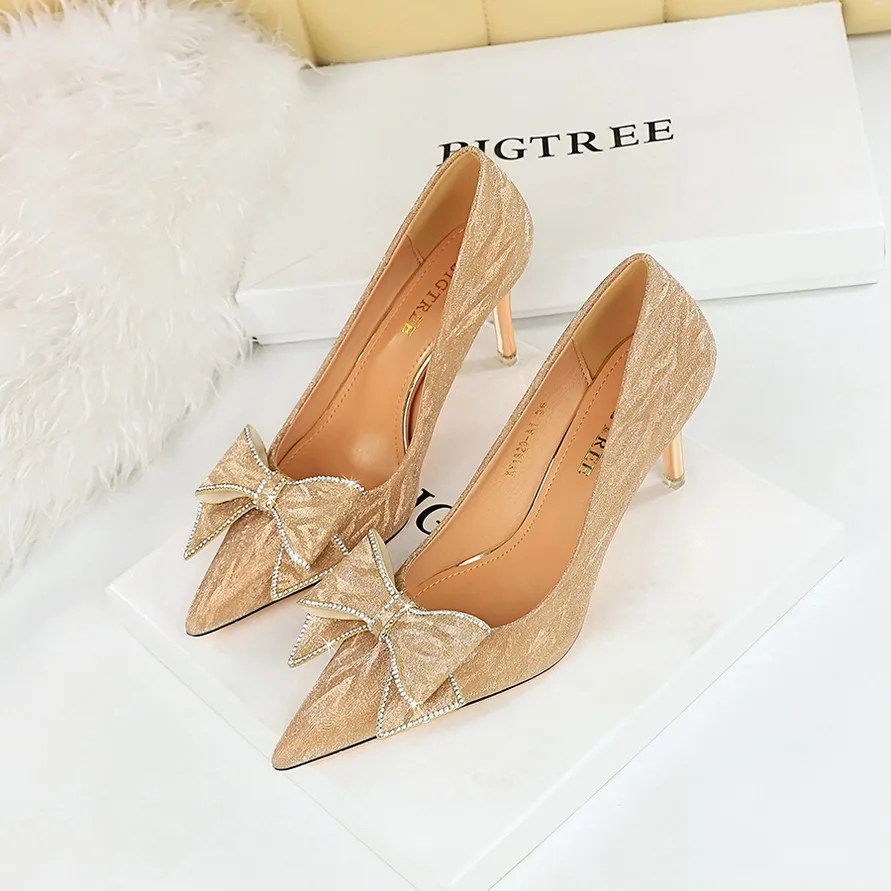 

Туфли BIGTREE женские, серебристые блестящие туфли-лодочки, цвет шампанского, Бабочка, каблук, модная женская обувь