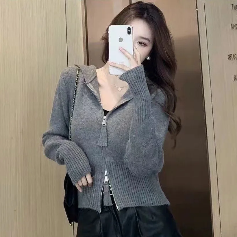 

Женский короткий вязаный кардиган на молнии, однотонный Повседневный свитер с капюшоном, Z273, Осень-зима 2024