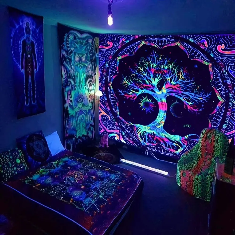 1Pcs 75x58cm Tree of Life Black Light Tapestry 1