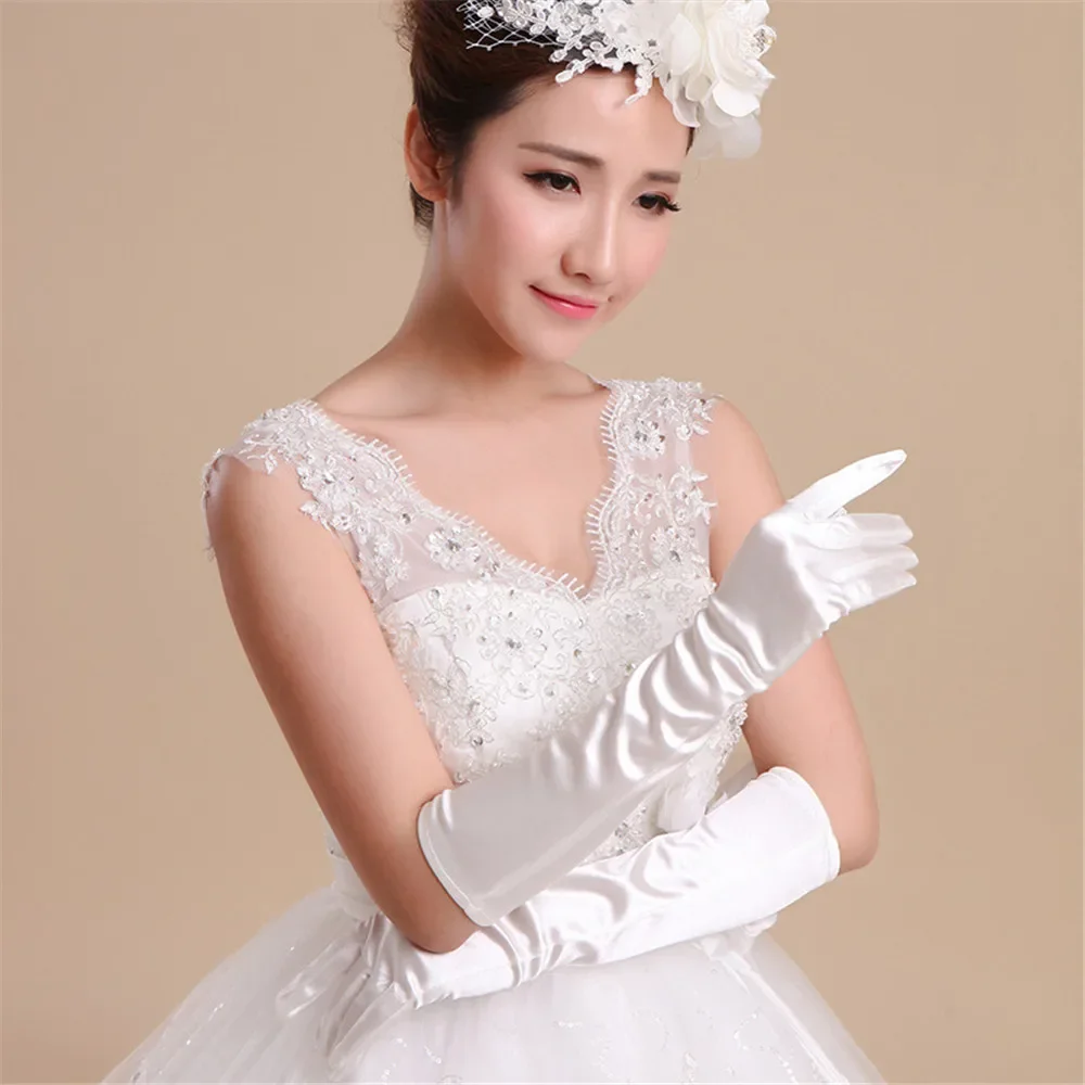 

Wholesale Red Ivory Bridal Gloves Elegant Satin Gloves Vestido Bridal Cheap Finger Sexy Bridal Gloves