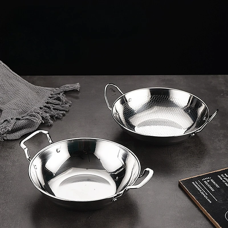 Round Flat Bottomed Outdoor Dry Pot with Handle,Suitable for Small Hotpot and Chinese Hotpot, Suitable for Household Outdoor Use