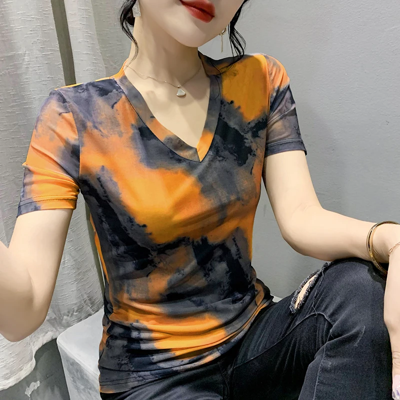

Summer European Clothes T-Shirt Chic Sexy V-Neck Print Graffiti Women Tops Short Sleeve Bottoming Shirt Elastic New Tees 9484