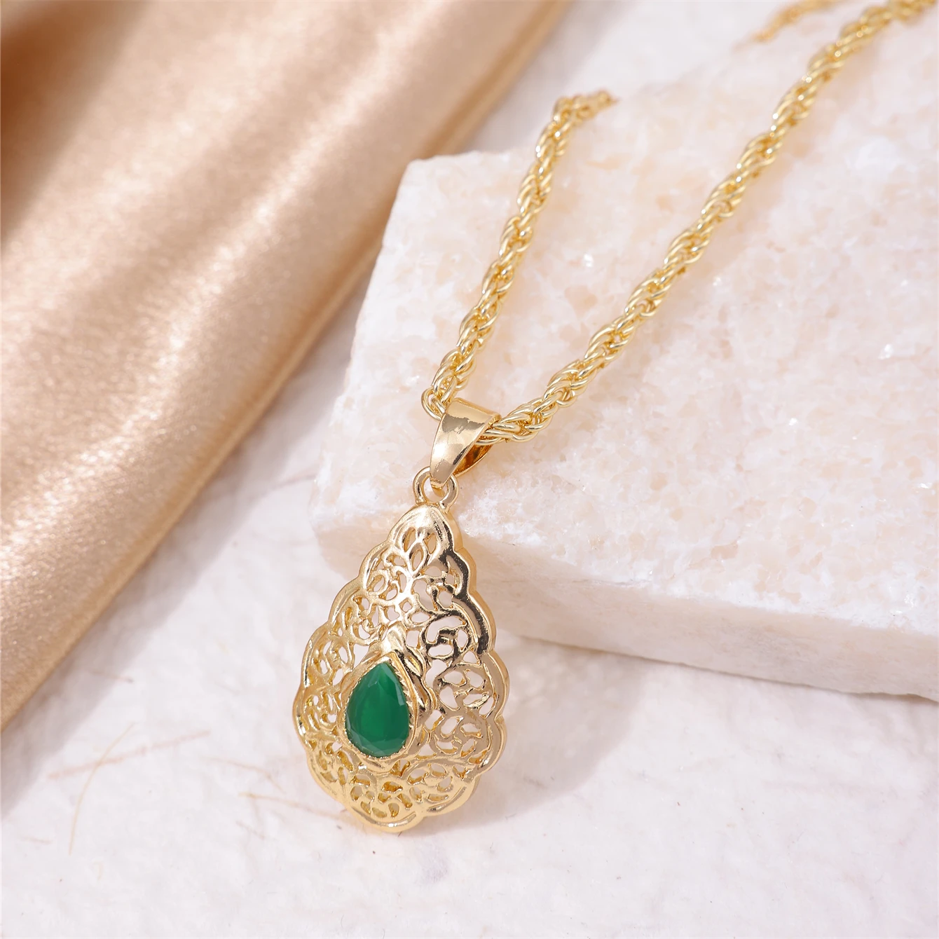 Bridal Jewelry Sets Golden Algerian Classic Wedding Necklace Drop Shape Crystal Pendant