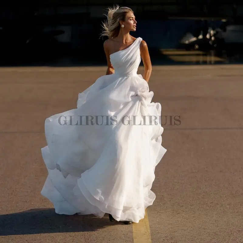 

One Shoulder A Line Wedding Dresses Sleeveless Pleat Floor Length Bohemian Beach Vestido Noiva Sereia Gowns