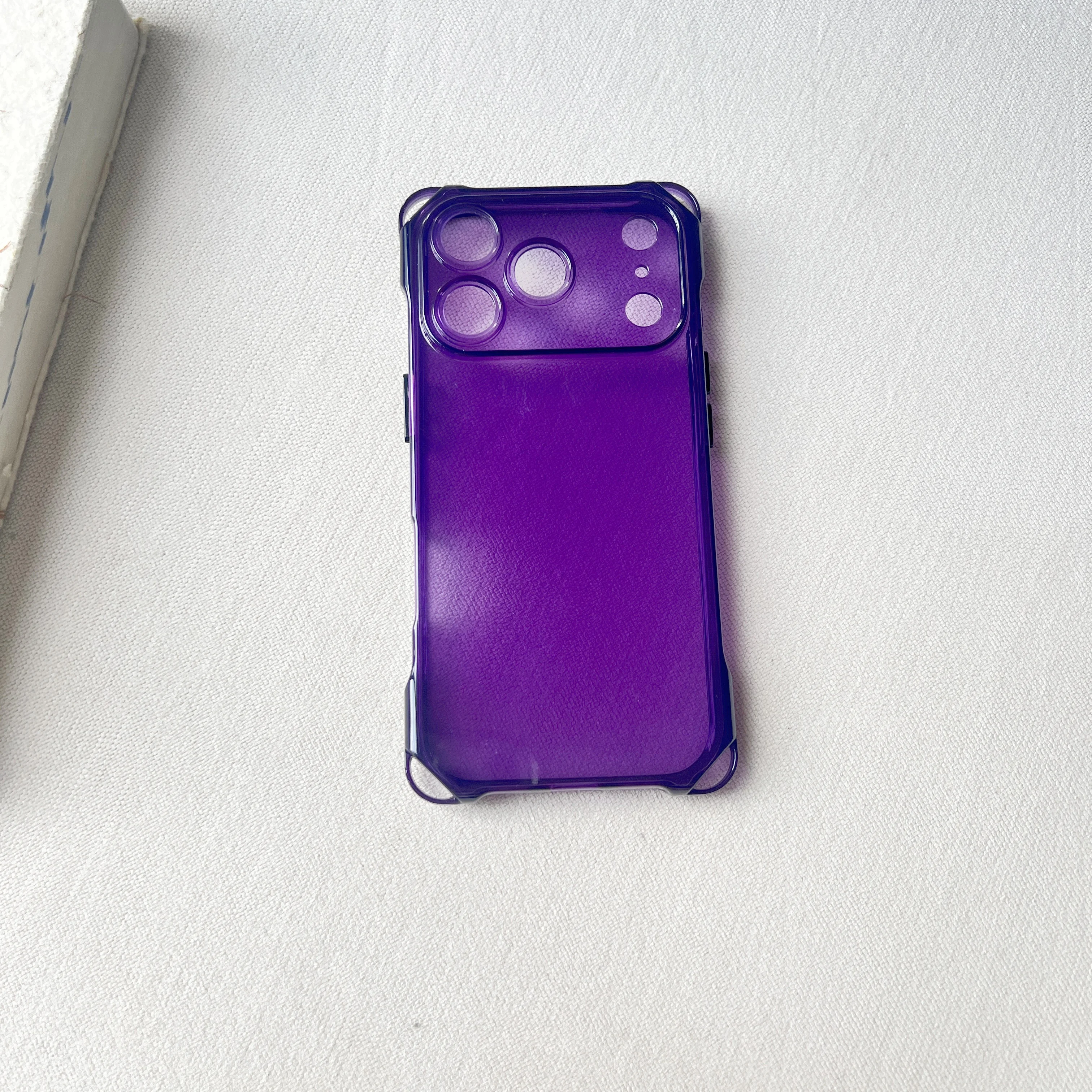Adjustable Cross-Body Phone Case with Long Strap and Air Protective Design