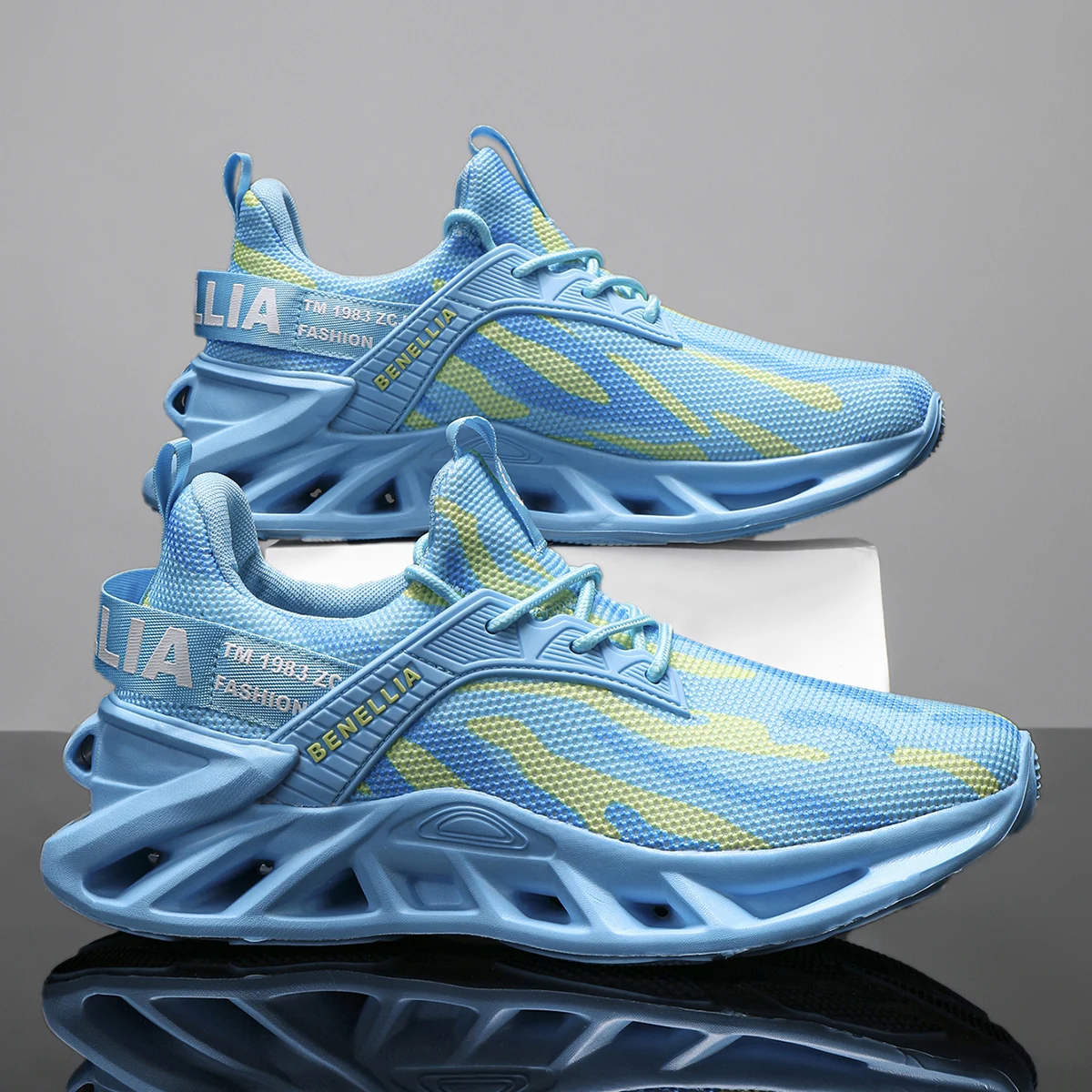 Running shoes for men and women, lightweight mesh, breathable and comfortable, flat and soft tennis shoes