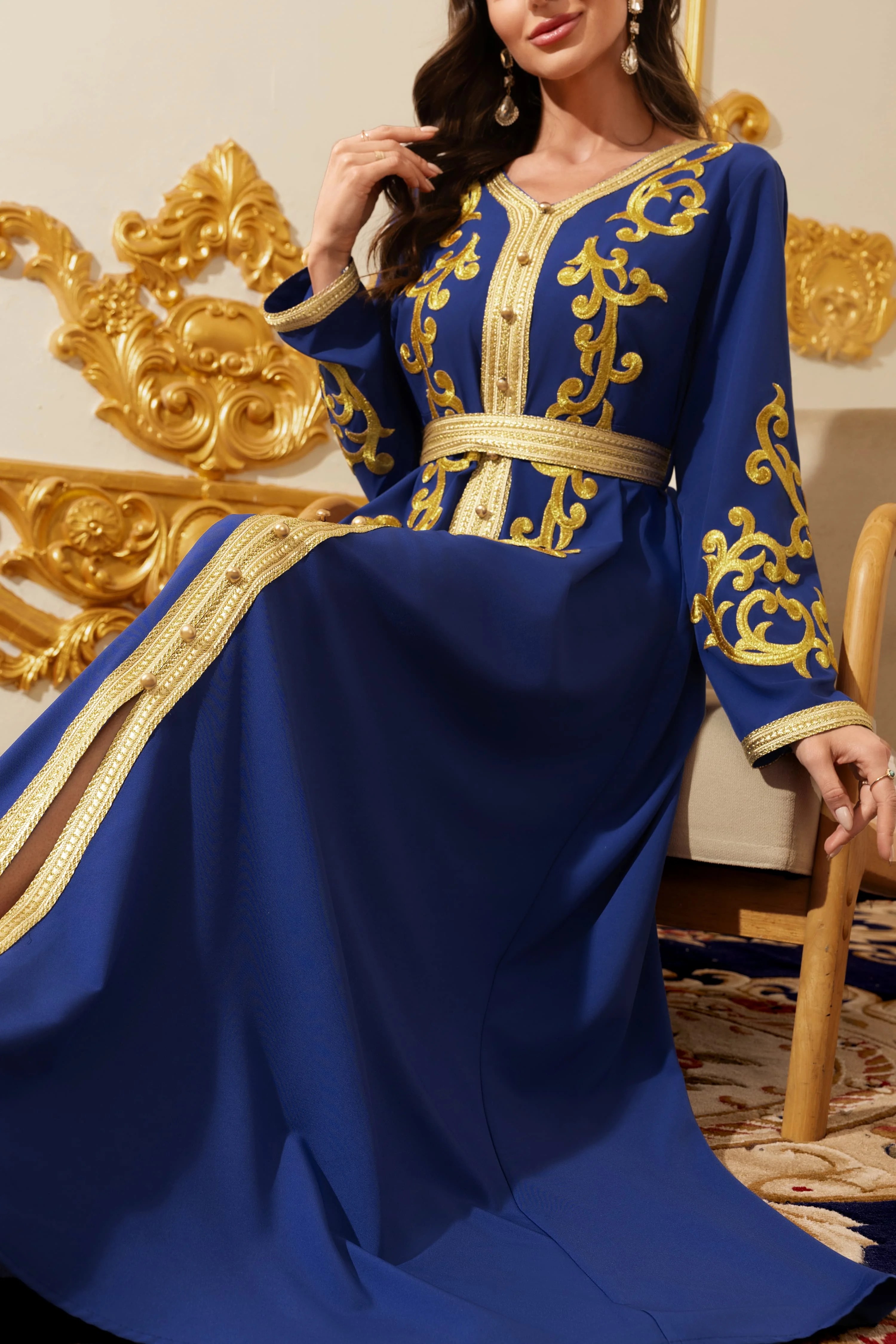 فستان ماكسي متواضع في الشرق الأوسط - عباية قفطان م...