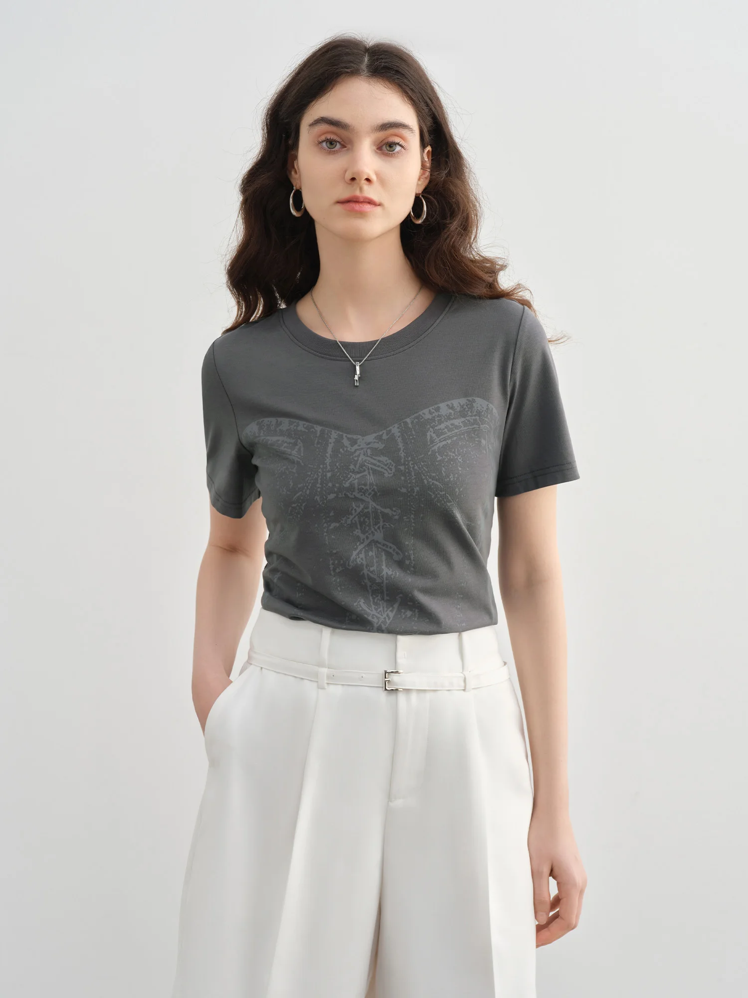 طقم نسائي رائع