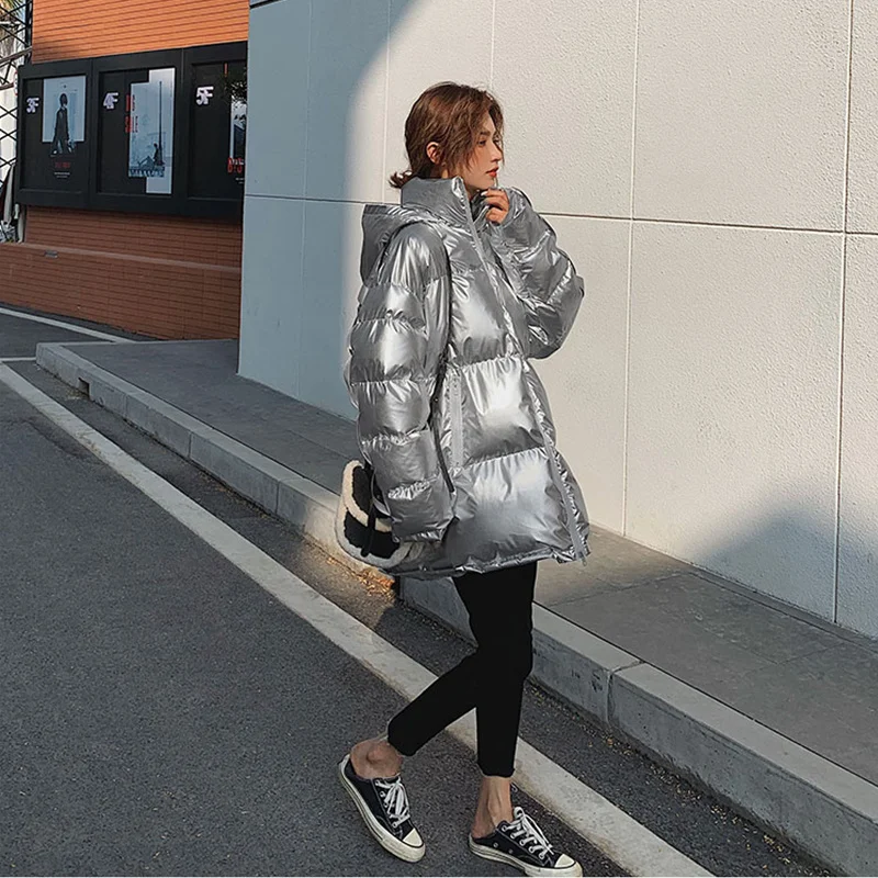 Рисунок 6 - Женский длинный пуховик с капюшоном