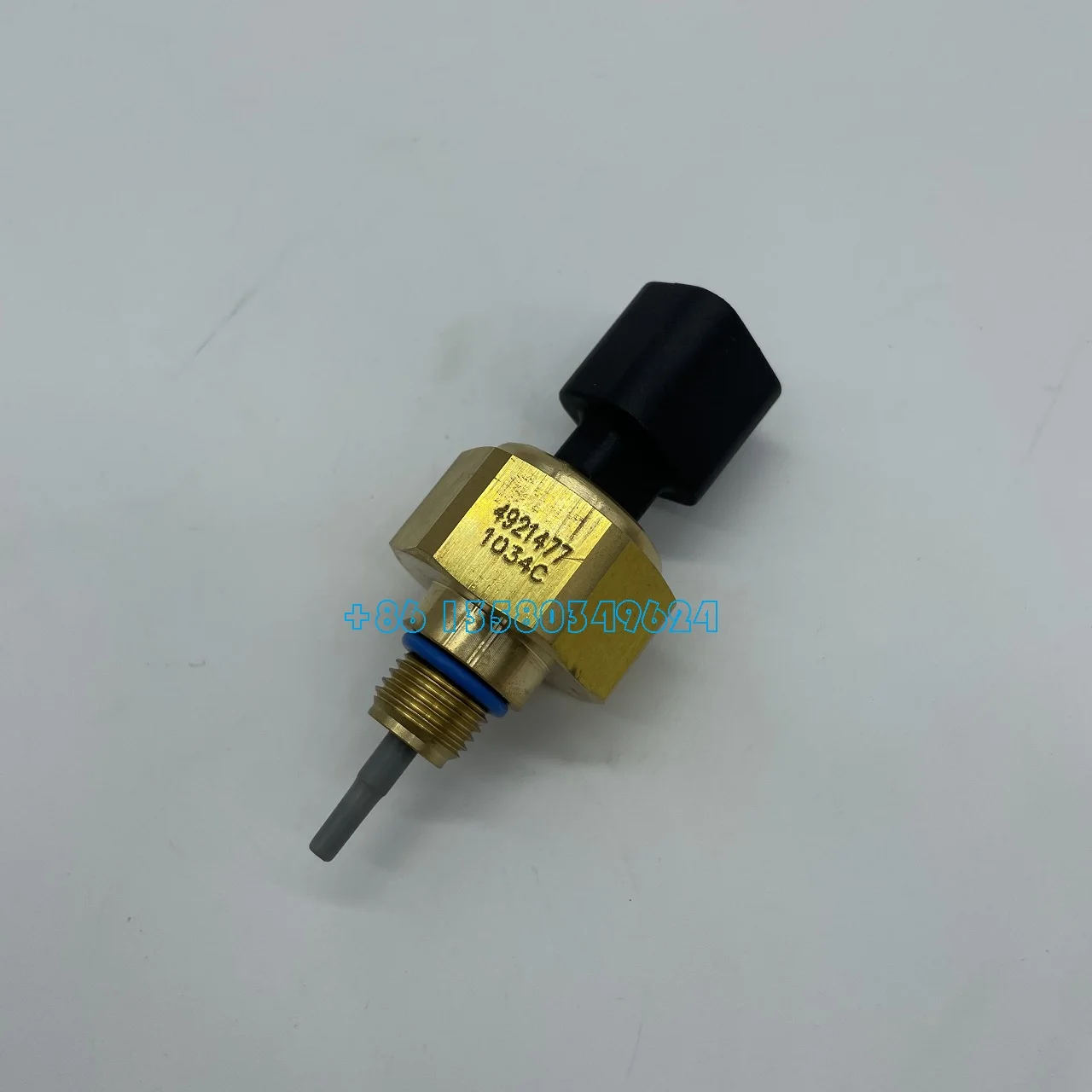 

Oil Temperature Pressure Sensor 4921477 3417189 3330953 3330954 4921479 For Commins Engine