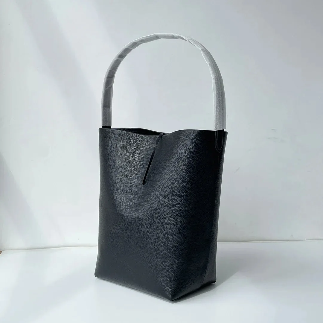 

8583 Black Bucket Large Capacity Shoulder Underarm Bag 9858
