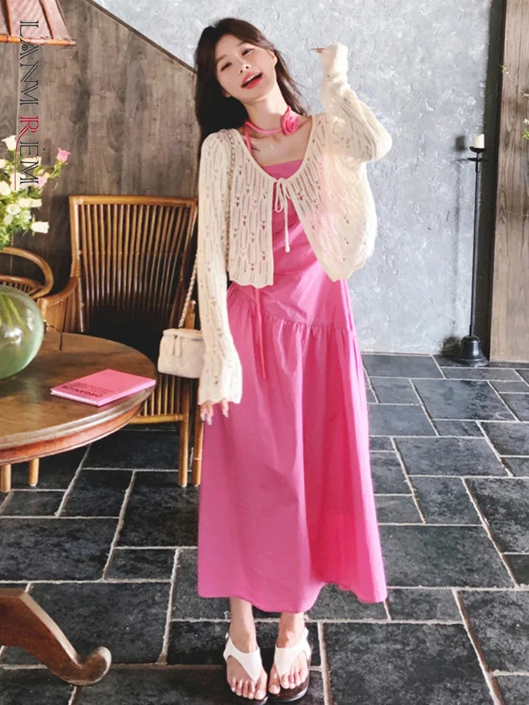 

Комплект LANMREM женский из двух предметов, ажурный топ с длинным рукавом и однотонное ТРАПЕЦИЕВИДНОЕ ПЛАТЬЕ на бретельках, лето 2024, 2Z1449