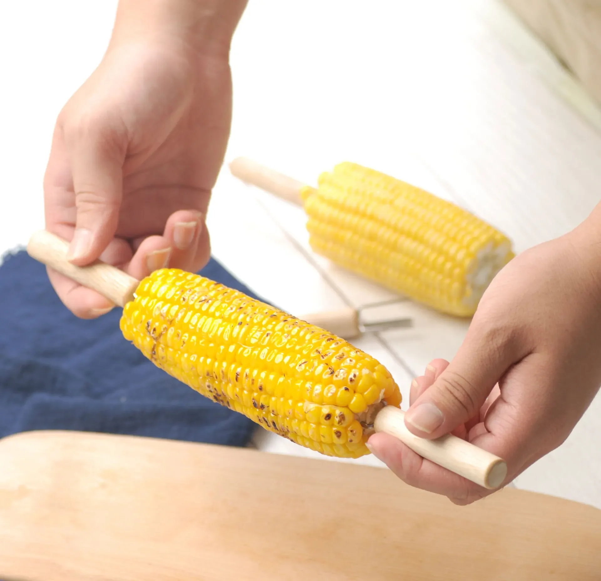 Corn fork corn roast needle moi bar extender 304 stainless steel bbq corn plug barbecue tool barbecue fork