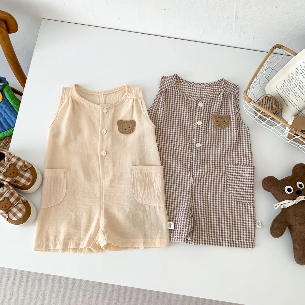 

2023 Ins Korean Summer Newborn Boys Rompers Cotton Sleeveless Pocket Loose Cool Baby Boys Bodysuit Infant Boys Jumpsuit