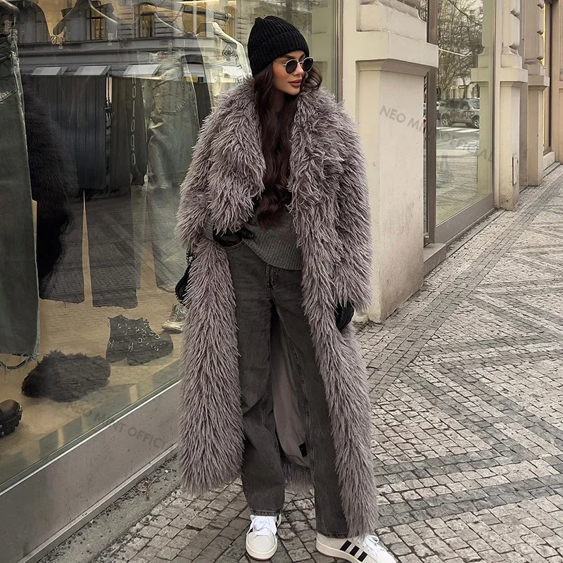 Neo Mint Extra Long Luxury Lamb Fur Teddy Coat Women 2024 Winter Ladies Mob Wife Style Oversized Chunky Faux Fur Jacket Overcoat 2