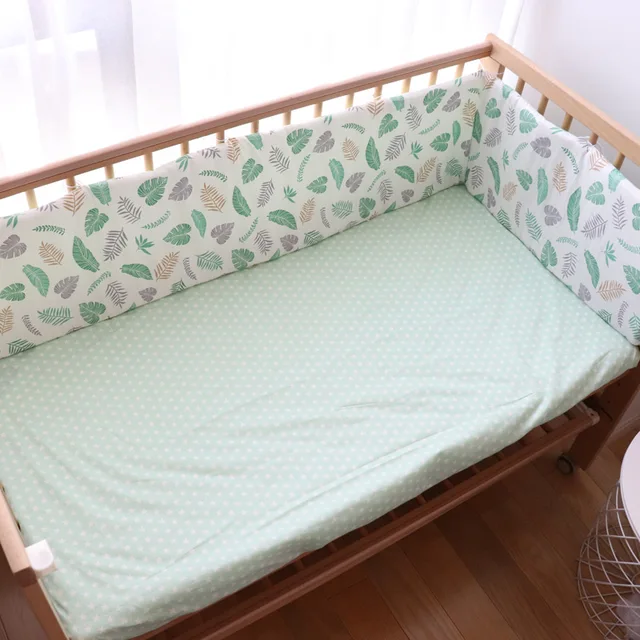 아기 침대 범퍼를 통해 아기의 안전과 편안한 수면을 지원하세요.