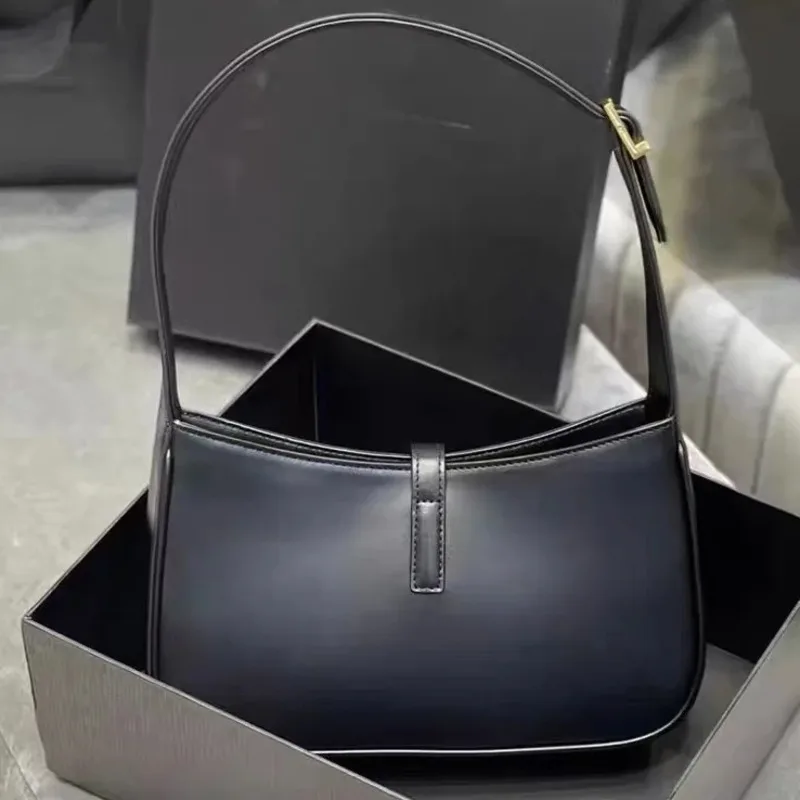 Advanced And Exquisite 2023 YS New Fashionable One Shoulder Underarm Bag Hobo Medieval Stick