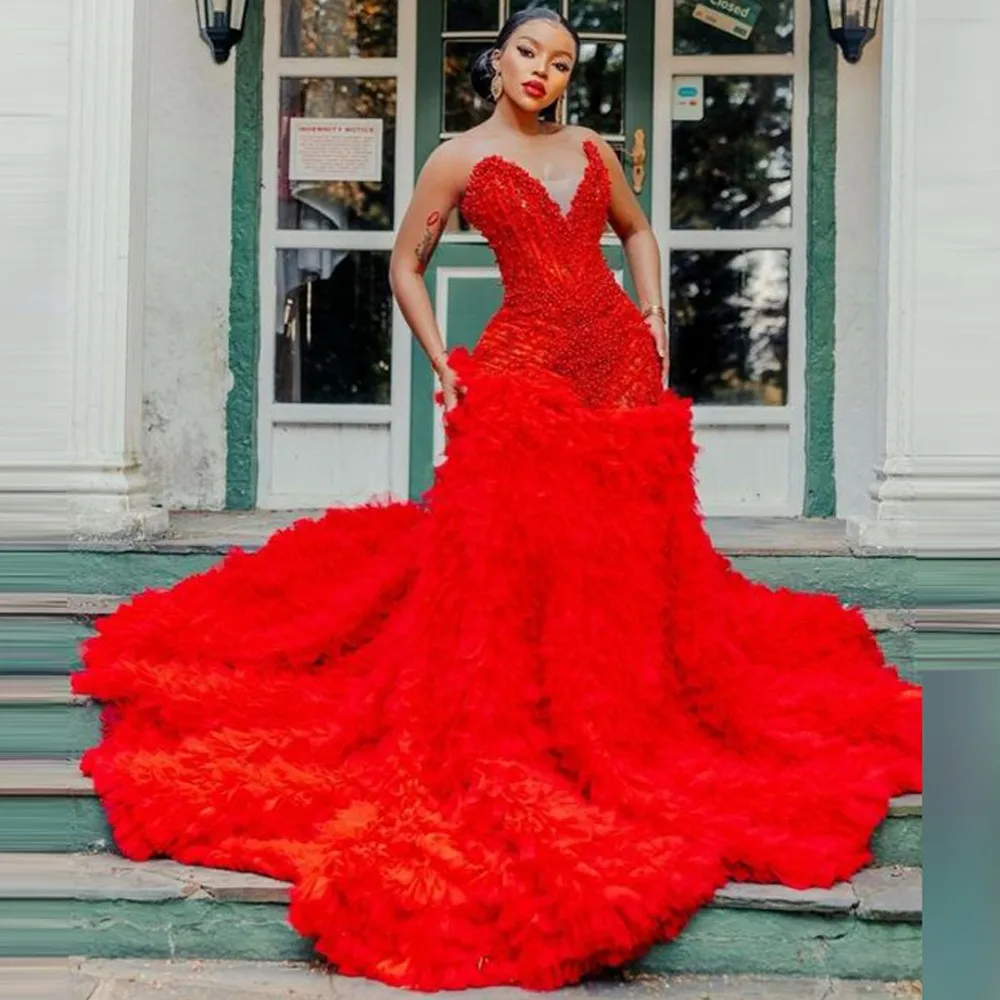 

Красное платье-Русалка с каскадным шлейфом