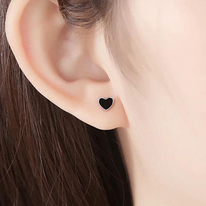 

MEETSOFT 1 Piece 925 Silver Samll Black Heart Screw Puncture Stud Earrings for Fashion Women Fine Jewelry Minimalist Accessories