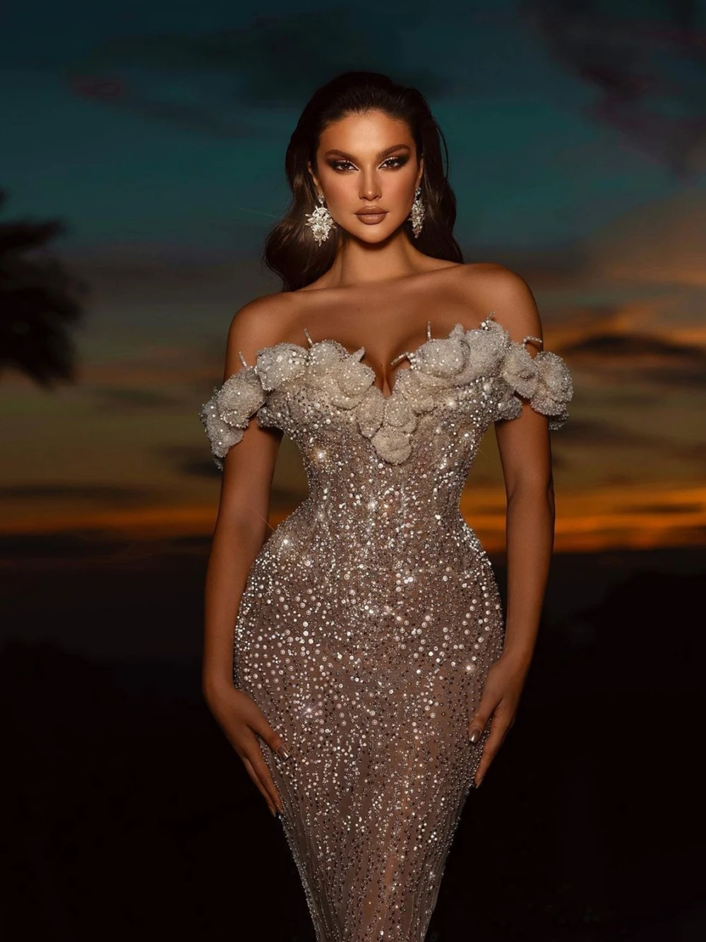 Рисунок 2 - Изящное вечернее платье с открытыми плечами