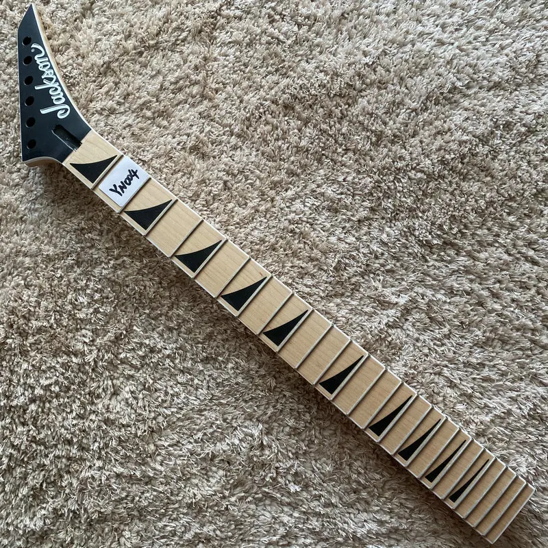 JacksonGuitarNeck24FretsMapleMapleBlackSharkFinInlayRight