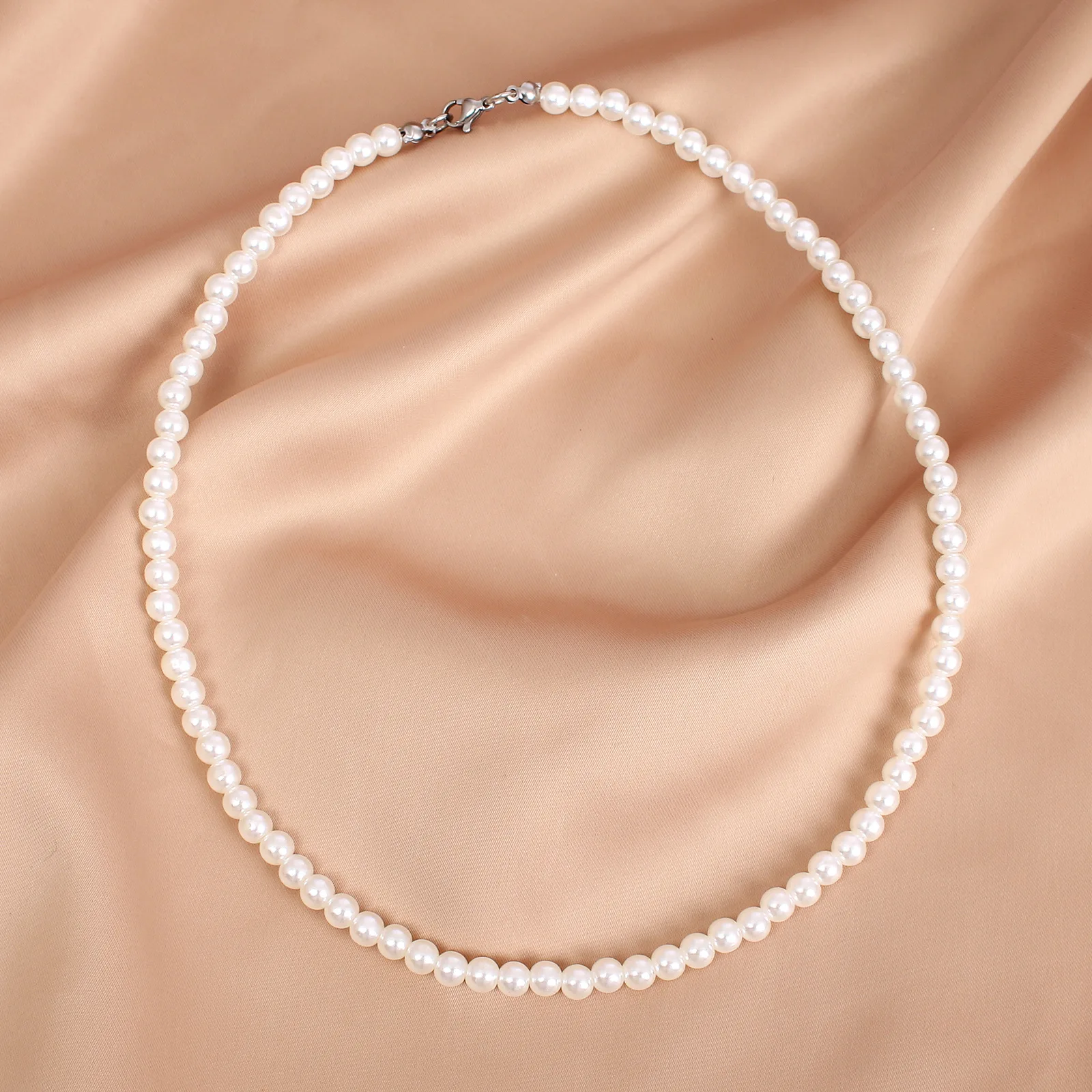 

Europe And The United States New Simple Imitation Freshwater Pearl Necklace Ladies Collarbone Chain Jewelry Wholesale